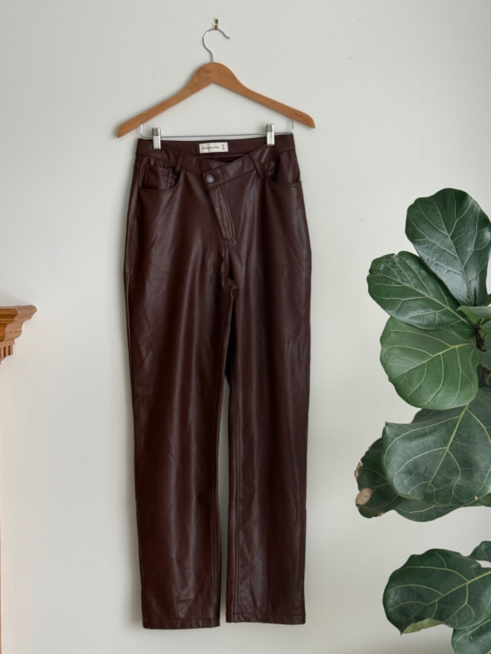 Abercrombie & Fitch Women’s Faux-Leather Skinny Jeans in Deep Burgundy